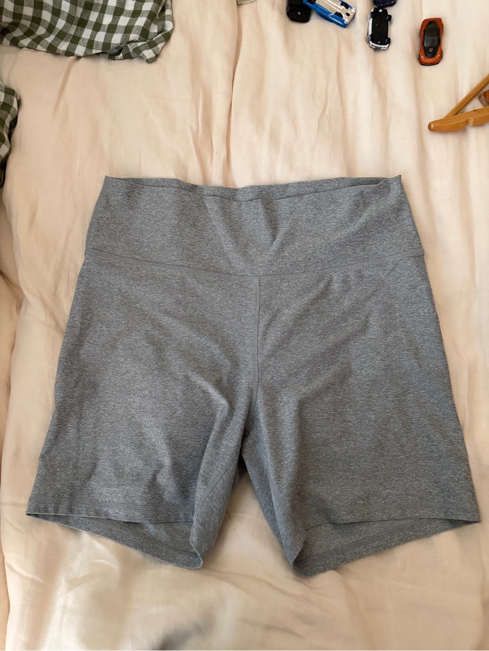 Old Navy Cloud Active High-Waist Gray Bike Shorts
